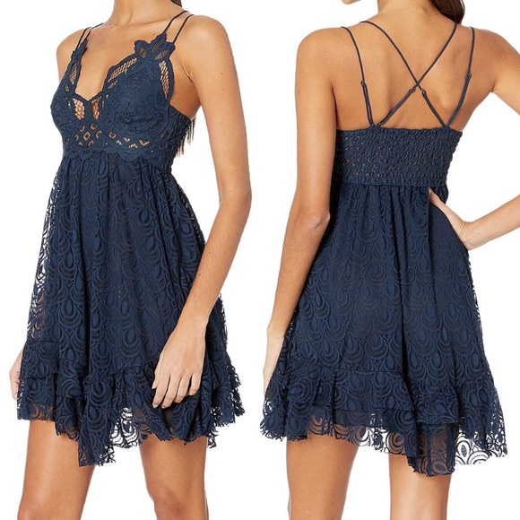 Free People Dresses & Skirts - 💕Free People Intimately Adella Burnout Slip Dress